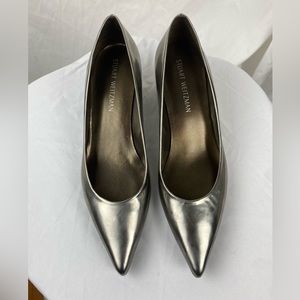 STUART WEITZMAN
GALVAN METAL MIRROR
UW13755